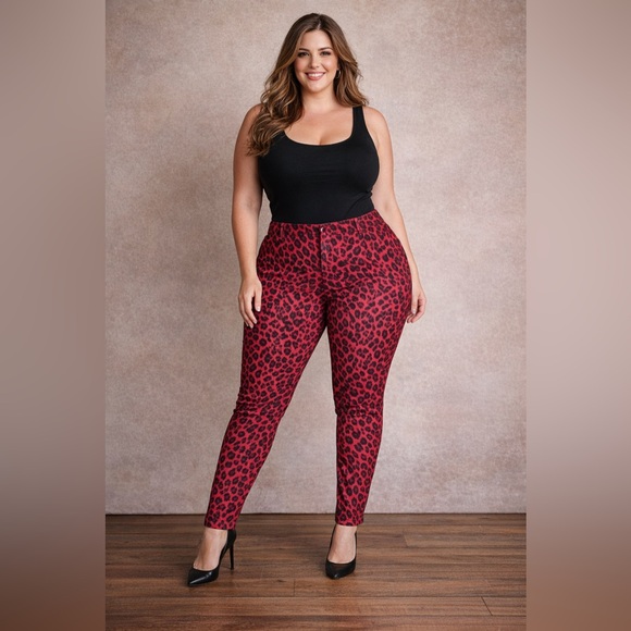 torrid Pants - NWT Torrid Plus Size 22 4Red Leopard print Skinny Pants